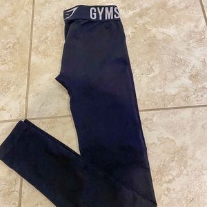 Basic black gym shark leggings